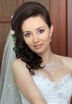 Cвадебная прическа Л17827 с распущенными волосами