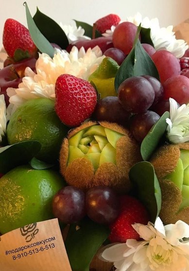 Торт на свадьбу Н113583 - Фруктовый декор стола от Натальи Ерохиной