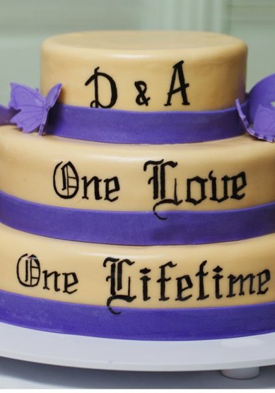 Свадебный торт One Love (866284) - Городское кафе 8 чашек