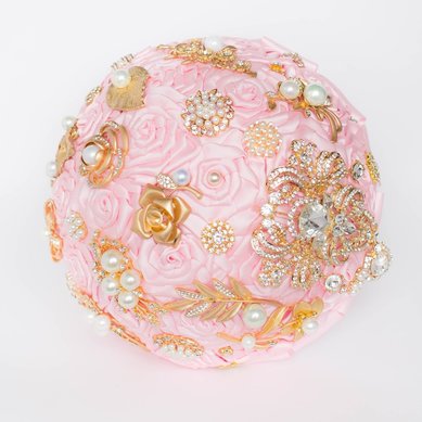 Букет M10486 - Свадебные брошь-букеты Madame Wedding