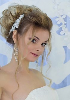 Cвадебная прическа М16767 в греческом стиле