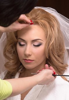 Cвадебная прическа С17154 с распущенными волосами