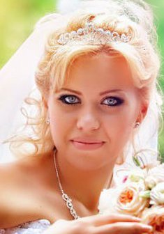 Cвадебная прическа С17202 с собранными волосами