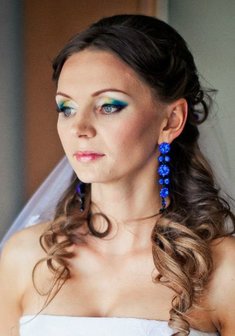 Cвадебная прическа Л17390 с распущенными волосами