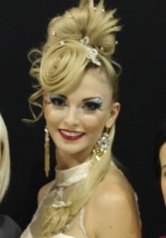 Cвадебная прическа Чемпионат Мира!!! Милан 2012! (С17661) с собранными волосами