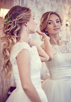 Cвадебная прическа С18750 с собранными волосами