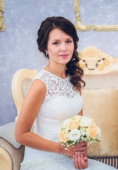 «Греческая коса на бок»