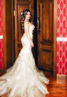 «Греческая коса на бок»