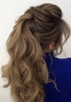 Cвадебная прическа Текстурный Хвост (Т21034) с распущенными волосами