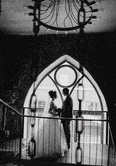 Cвадебная прическа Высокий пучок (Т21414) с собранными волосами