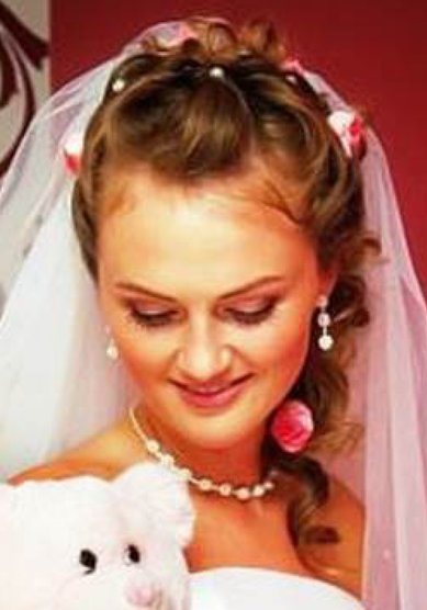 Прическа на свадьбу C17186 - Мобильный салон красоты Charm Factory