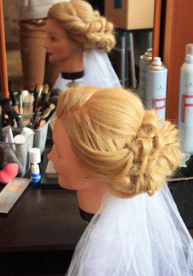 Свадебная прическа Д19021 - Стилист-визажист Дарья Антонова