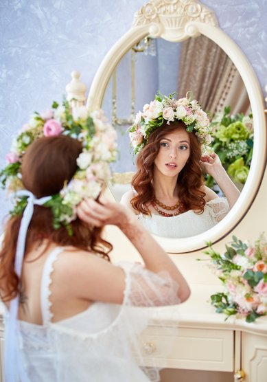 Прическа на свадьбу локоны (Д19024) - Стилист-визажист Дарья Антонова