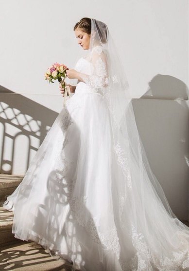 Прическа на свадьбу средний пучок с плетением (К19586) - стилист-визажист Ксения Кузнецова...