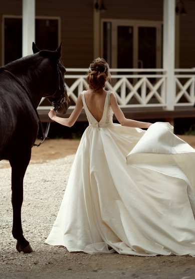 Свадебная прическа Низкий пучок (Т21409) - Стилист-визажист Тамара Анисимова