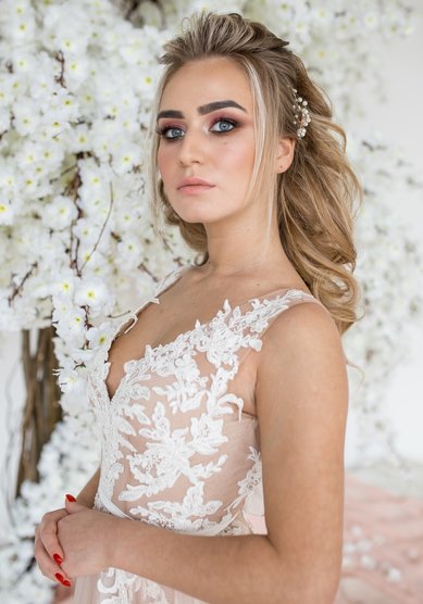 Прическа на свадьбу Высокий хвост из локонов (Т21416) - Стилист-визажист Тамара Анисимова...