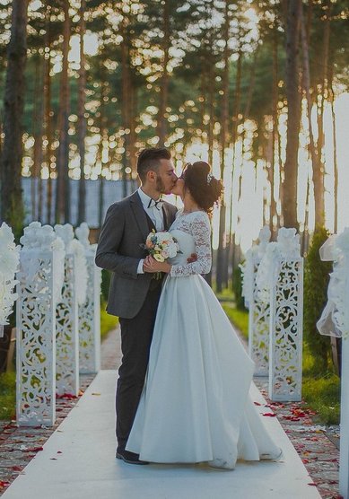 Прическа на свадьбу Средний пучок (Т21438) - Стилист-визажист Тамара Анисимова