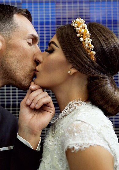 Прическа на свадьбу Классический гладкий низкий пучок (Т21444) - Стилист-визажист Тамара Анисимова...