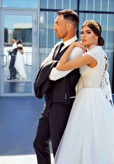 Прическа на свадьбу Классический гладкий низкий пучок (Т21454) - Стилист-визажист Тамара Анисимова...