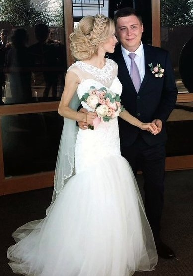 Свадебная прическа Низкий пучок из локонов (Т21487) - Стилист-визажист Тамара Анисимова...