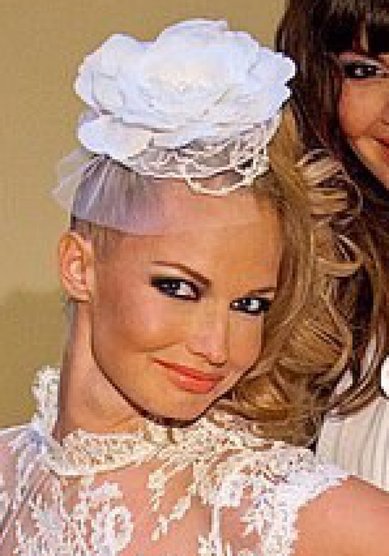 Свадебная прическа С17203 - VIP-СТилиСТ, визажист Светлана Тальянова