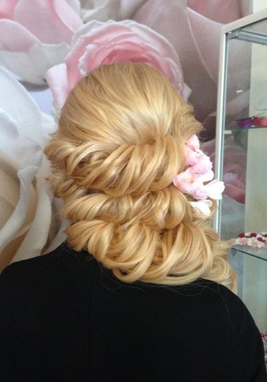 Прическа на свадьбу Д20048 - Стилист-визажист Дорохова Дарья
