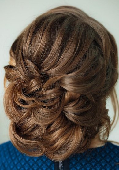 Прическа на свадьбу Низкий текстурный пучок (Т21058) - Свадебный стилист Евгения Толстоноженко...