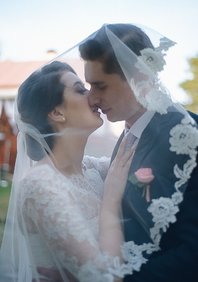  Элегантный низкий пучок (Т21485)