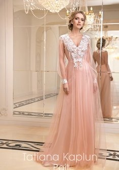 Вечернее платье Pait-Ж67593. А-силуэт, длинное без шлейфа.